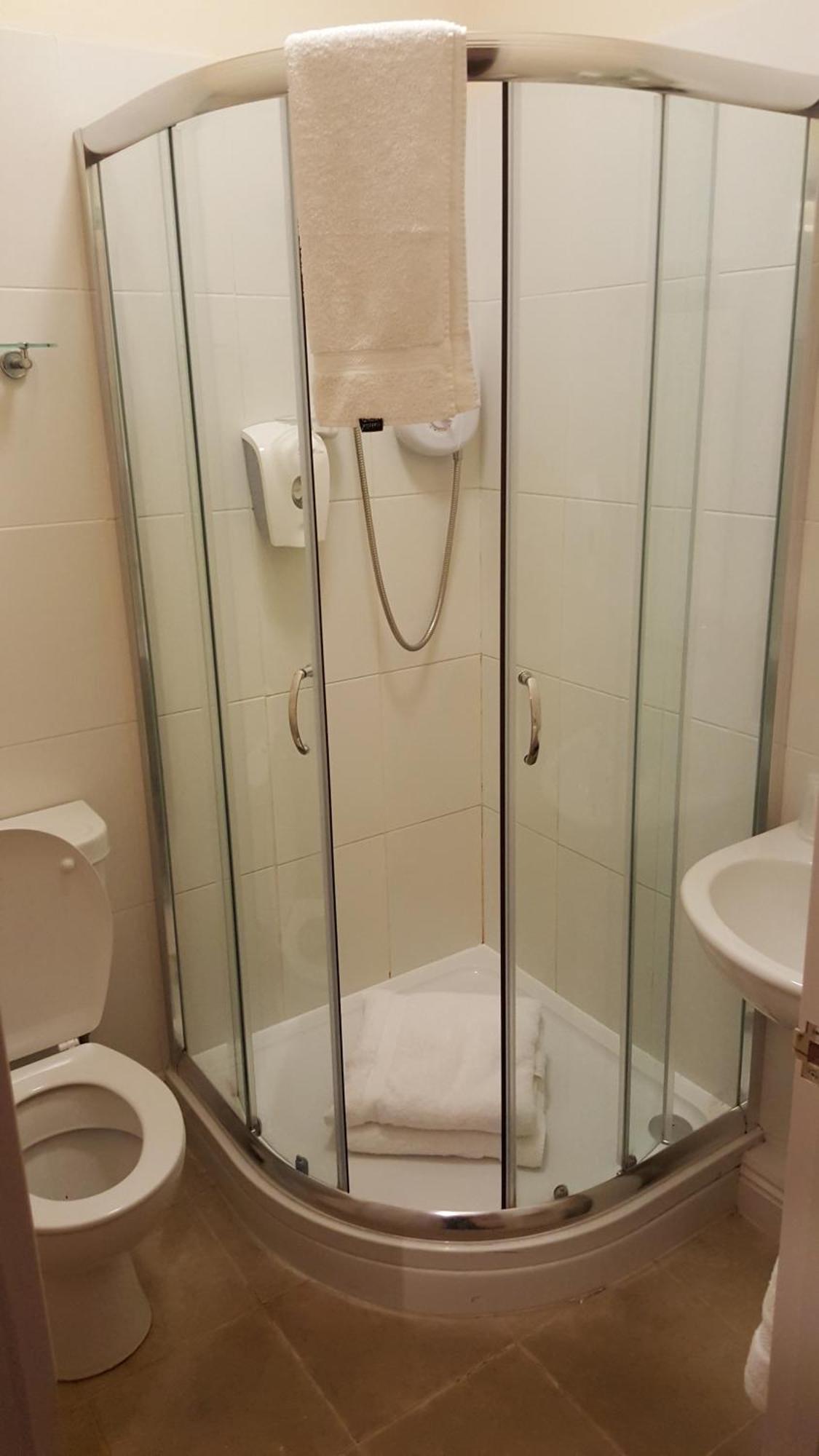 The Dolphin Hotel Wincanton Ruang foto