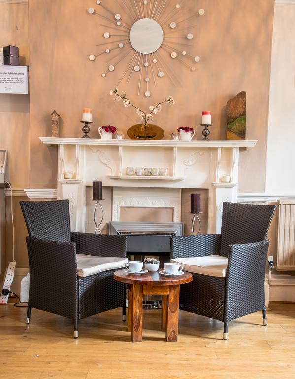 The Dolphin Hotel Wincanton Bagian luar foto