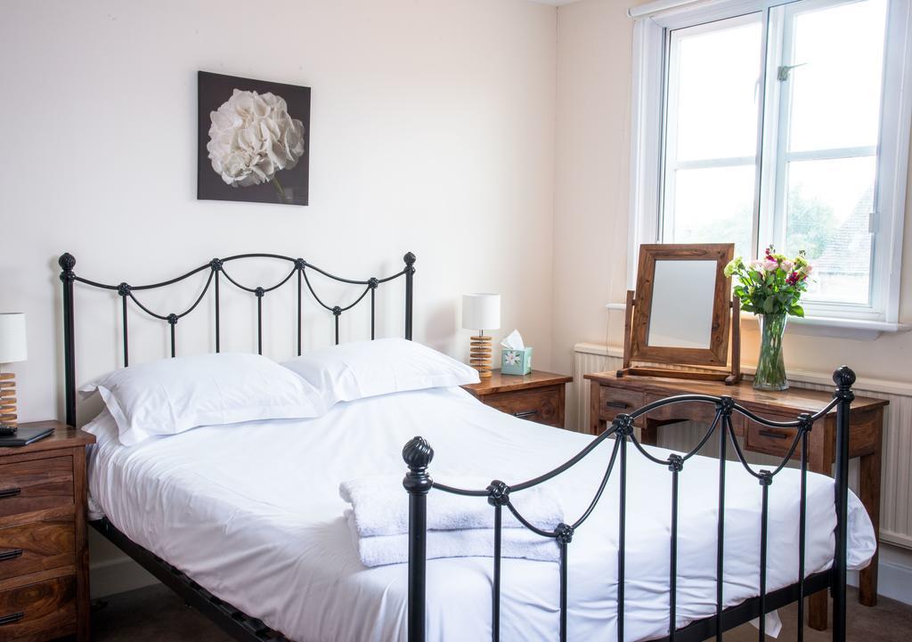 The Dolphin Hotel Wincanton Bagian luar foto