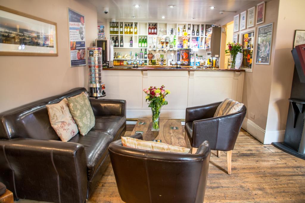 The Dolphin Hotel Wincanton Bagian luar foto